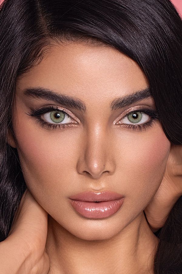 Greyish Green