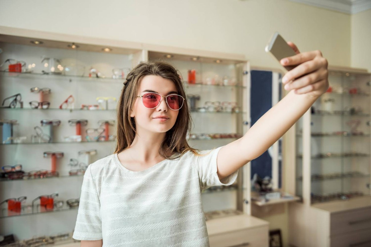 Smart Shades & Sustainable Frames: What's Next for Eyewear in Kuwait